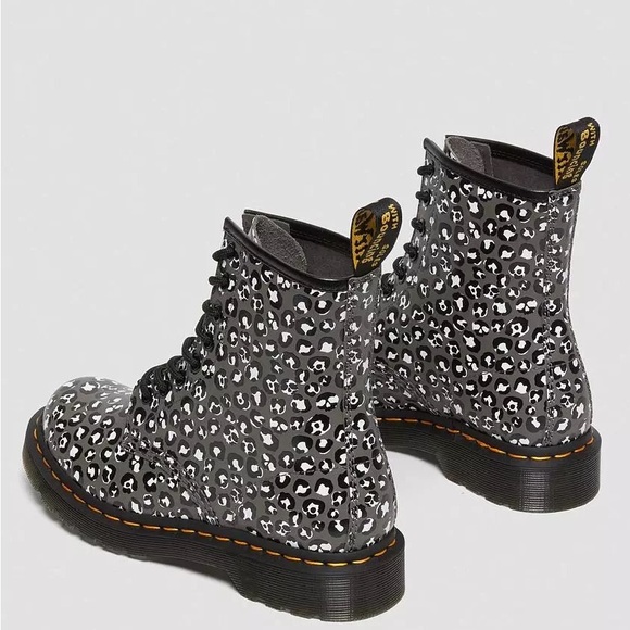 Dr. Martens 1460 Smooth Leather Leopard Boot Women’s Size 7 NWOB - Picture 5 of 16
